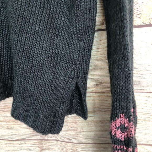 5/$25 Pink Republic Gray Cowl Neck Sweater S - Picture 7 of 7